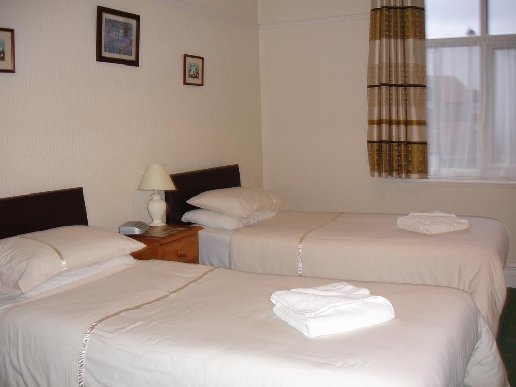 Beachmount Holiday Apartments Рос-он-Сі Екстер'єр фото