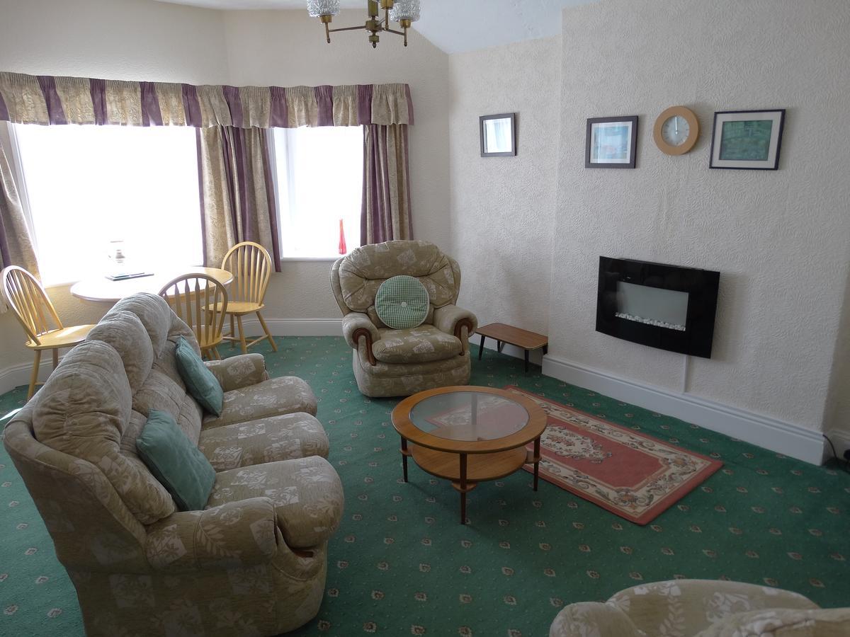 Beachmount Holiday Apartments Рос-он-Сі Екстер'єр фото